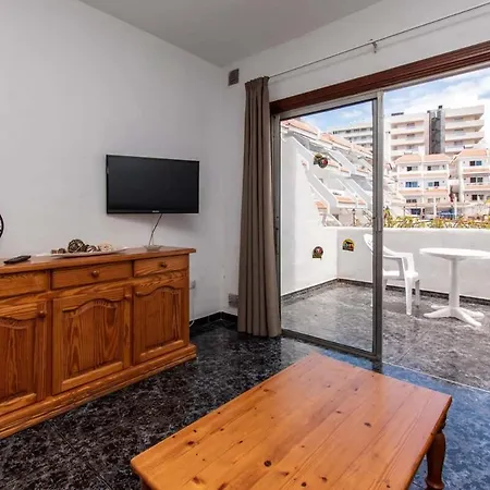 Floritas 21 - One Bed Ground Floor With Pool View * Playa de las Americas (Tenerife)