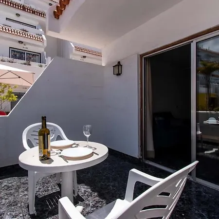 Floritas 21 - One Bed Ground Floor With Pool View Apartment