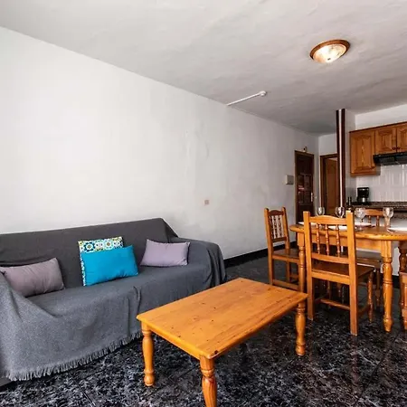 Floritas 21 - One Bed Ground Floor With Pool View
