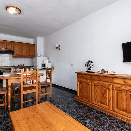Floritas 21 - One Bed Ground Floor With Pool View *
